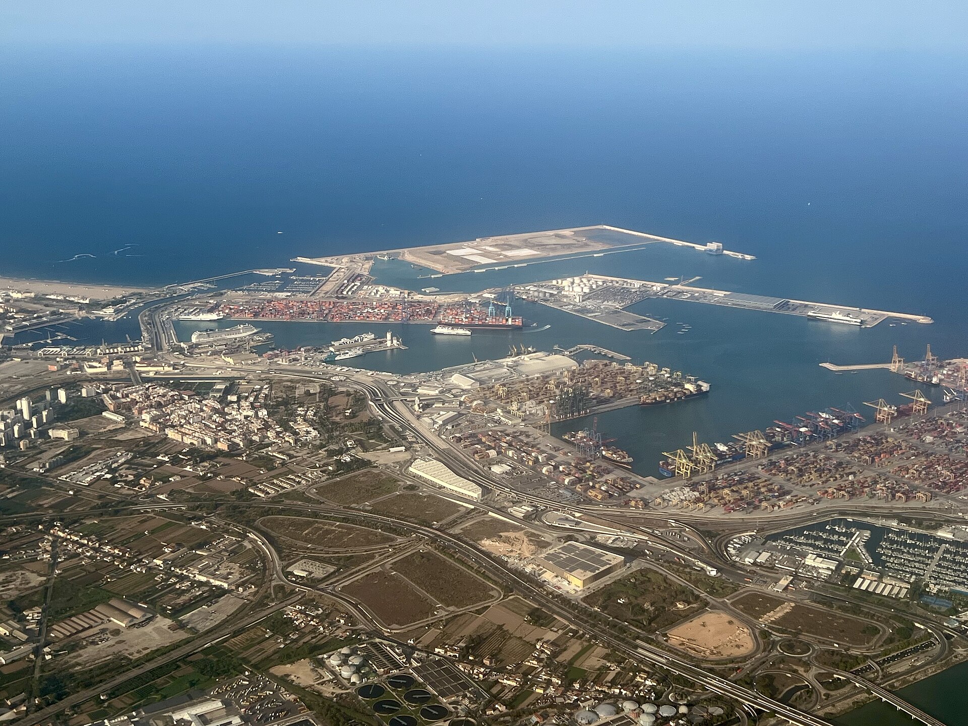 Valencia lidera la contratación logística regional con casi 157.000 m²