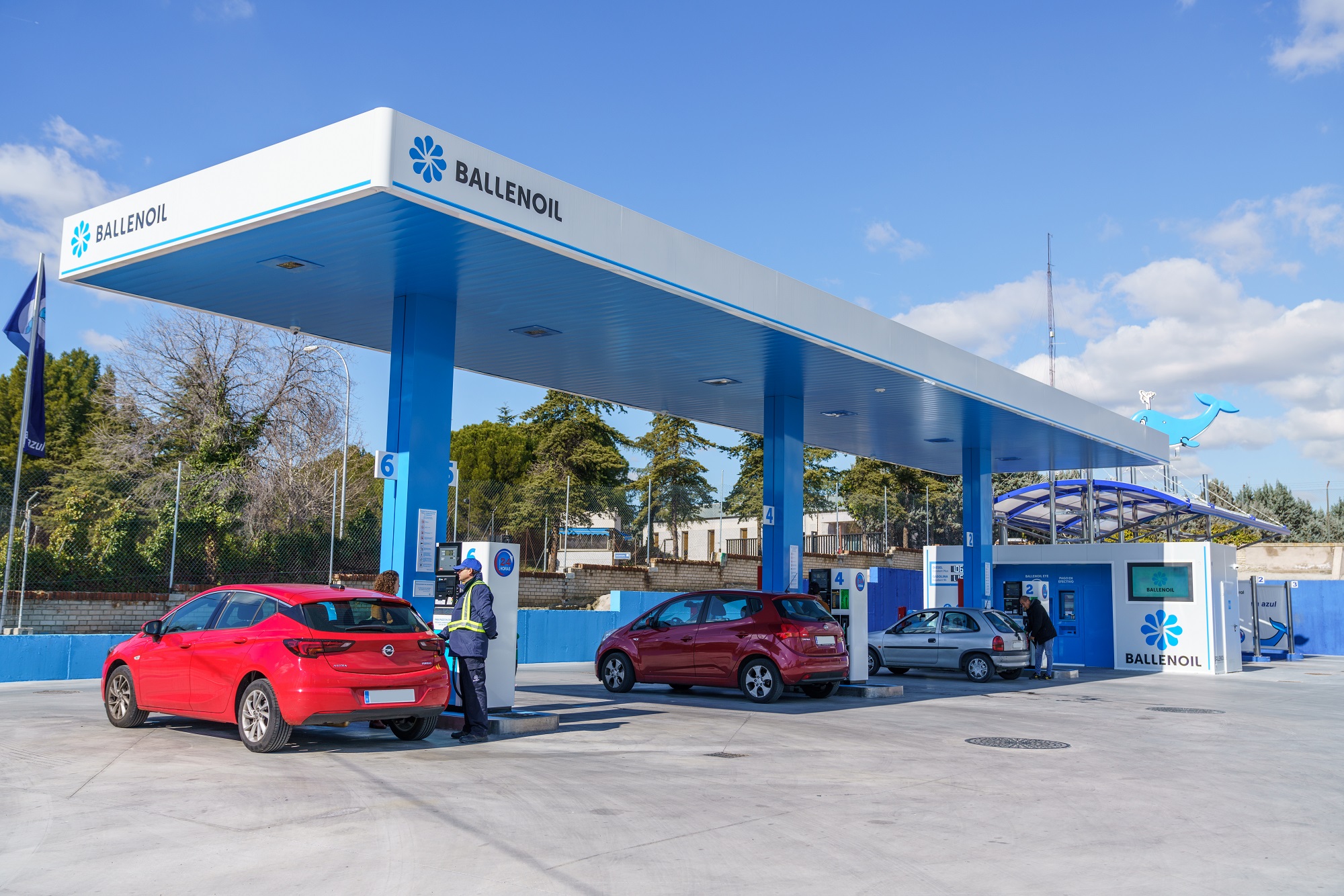 Cepsa y Ballenoil: las claves de una compra que refuerza el mercado de las gasolineras